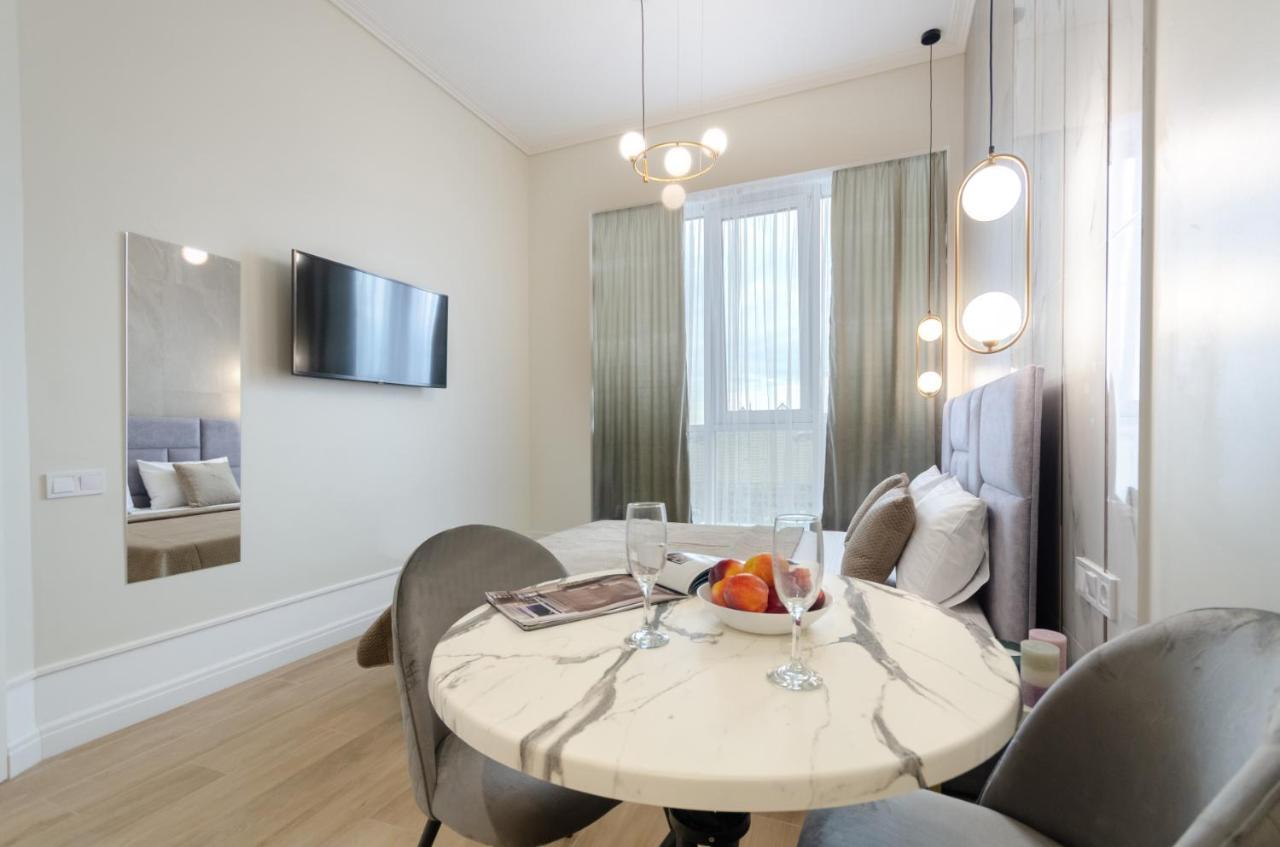 Modern New Cozy Apartment Kvartet Railway Station Kiew Exterior foto
