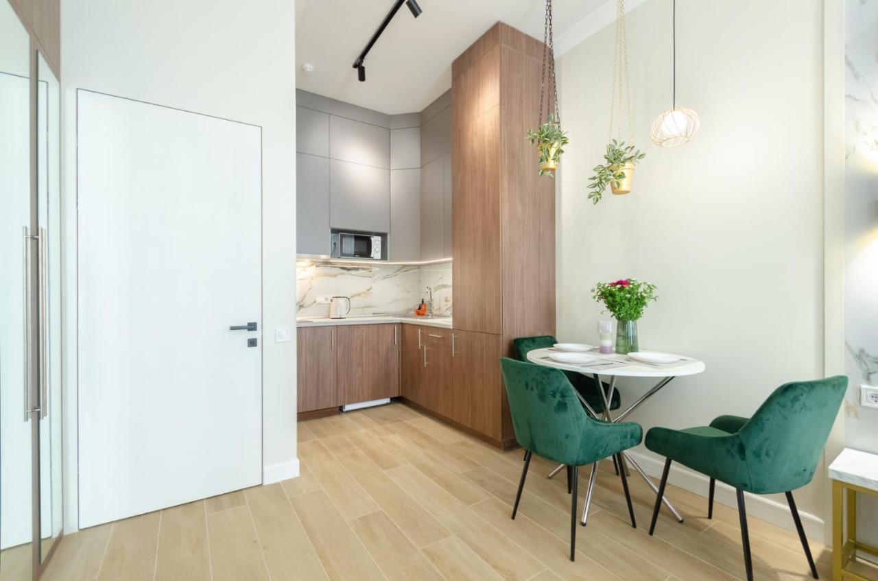 Modern New Cozy Apartment Kvartet Railway Station Kiew Exterior foto