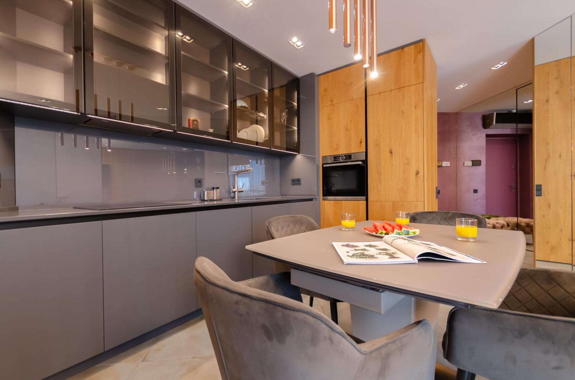 Modern New Cozy Apartment Kvartet Railway Station Kiew Exterior foto